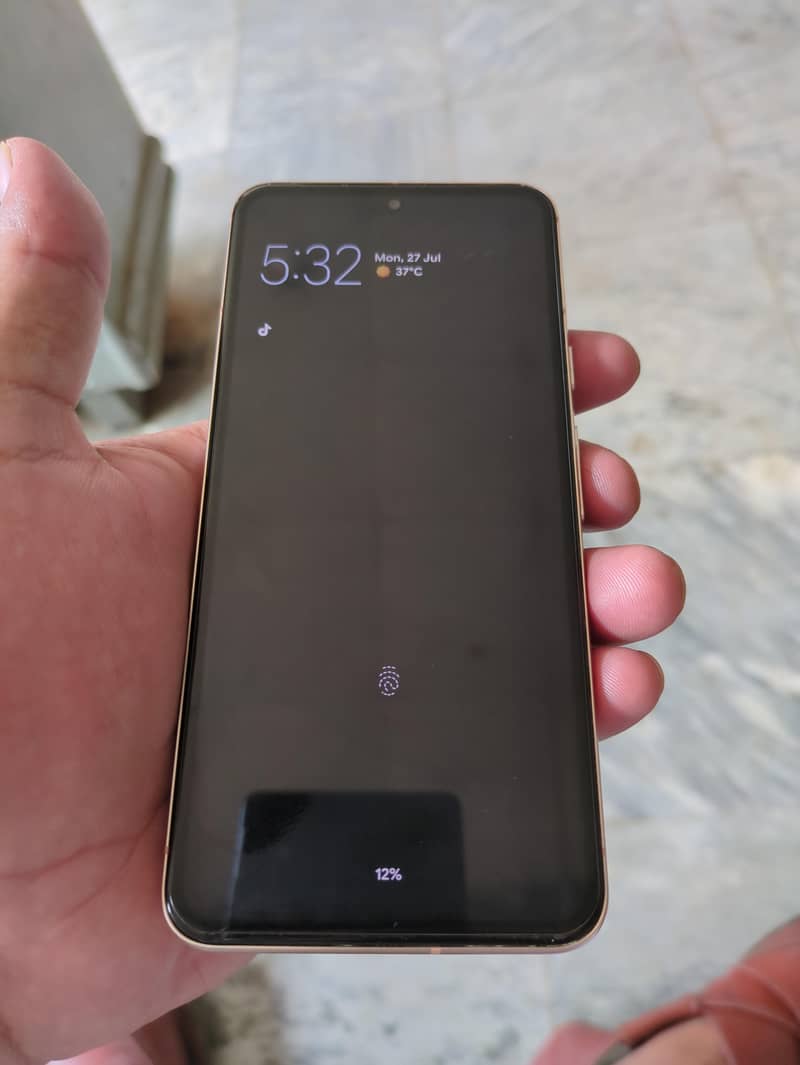 Google Pixel 8 5