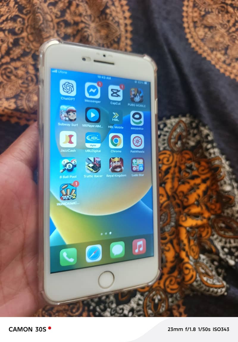 Apple iPhone 8 Plus 2