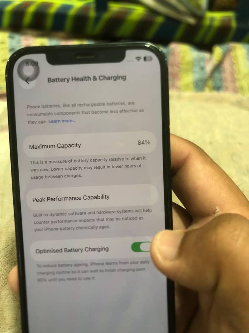 Apple iPhone 12 6