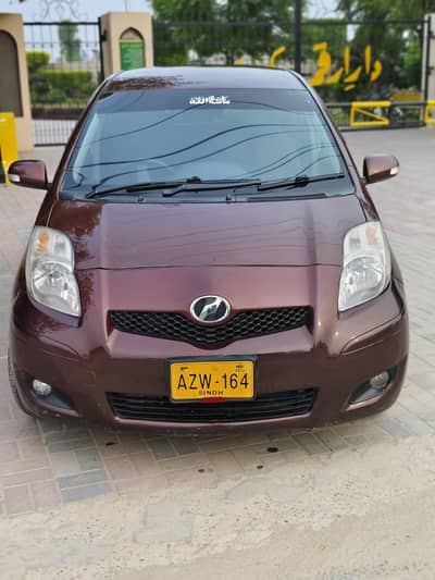 Toyota Vitz 2010 13 ki registered 3 piece touch only