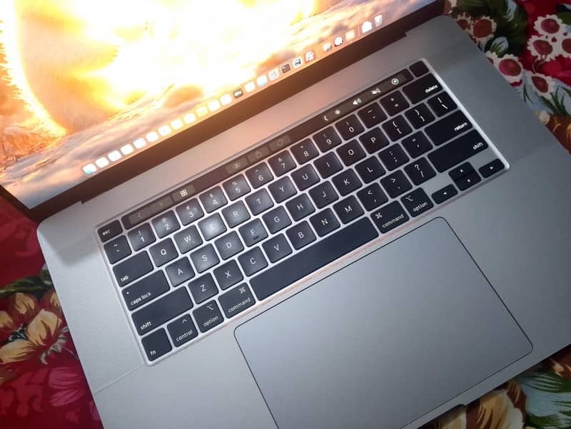 Macbook pro 2019 0