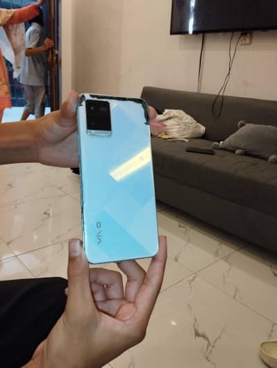 Vivo Y21