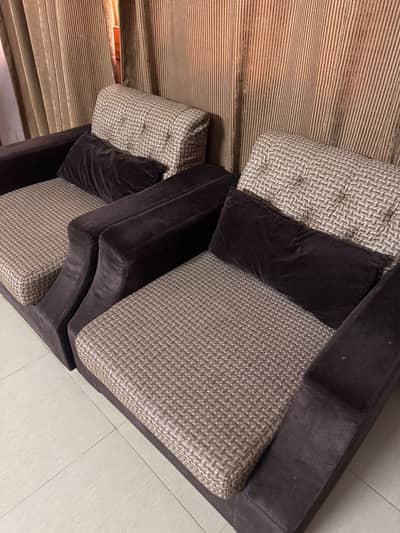 8 SOFA SET FOR SELL