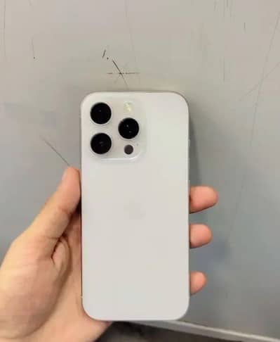 Apple iPhone 16 Pro