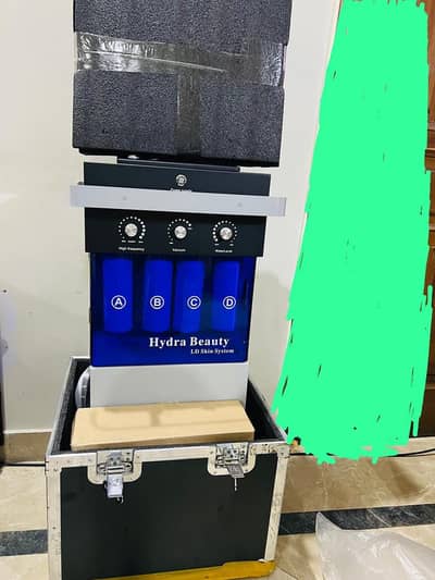HYDERA FACIAL MACHINE