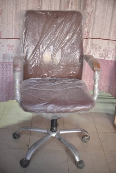 brown color chair 10/09 Cadition