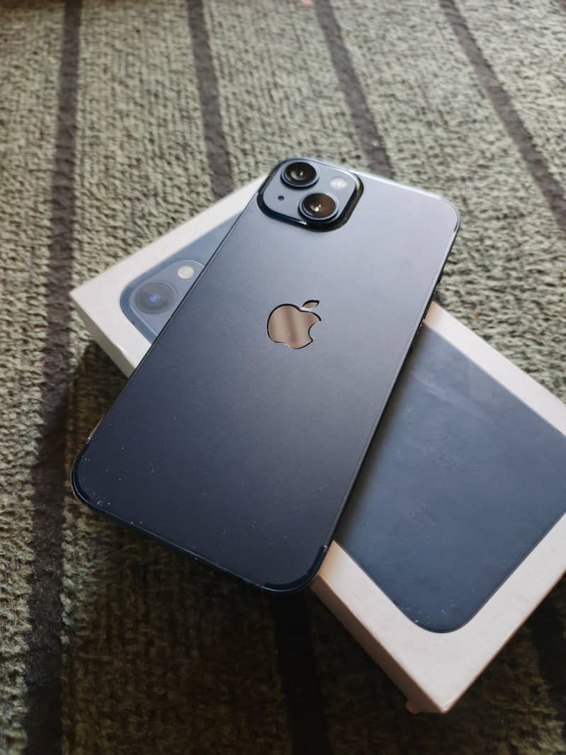 Apple iPhone 13 5