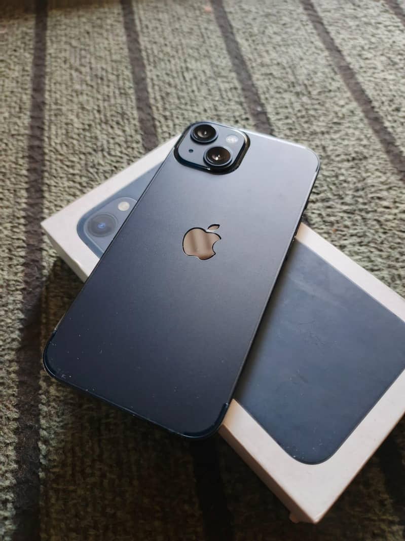 Apple iPhone 13 6