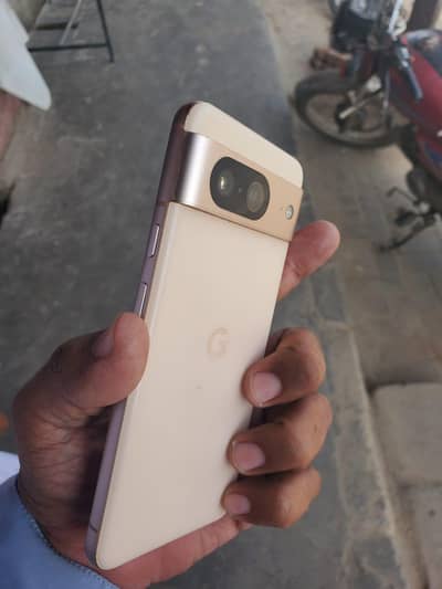 mobile pa paper laga howa  ogel pixel 8 nwe condition PTA approved