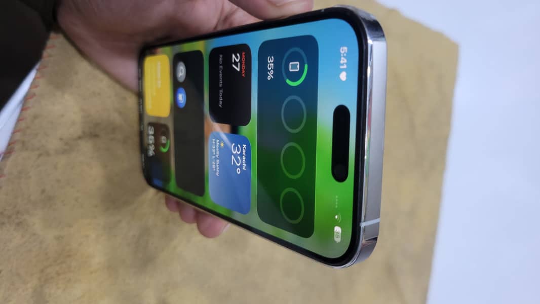 Apple iPhone 14 Pro 2