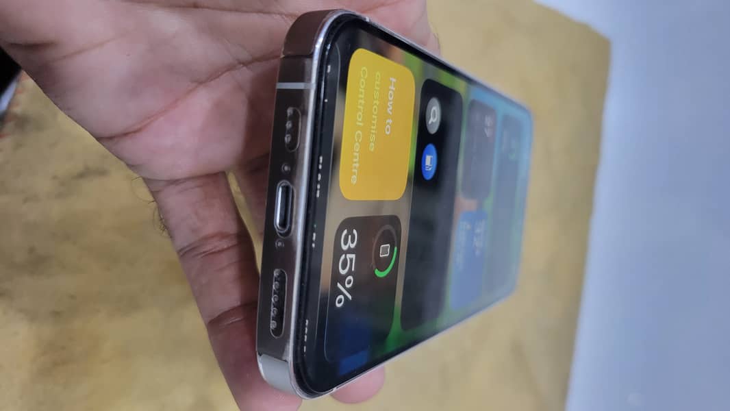Apple iPhone 14 Pro 4