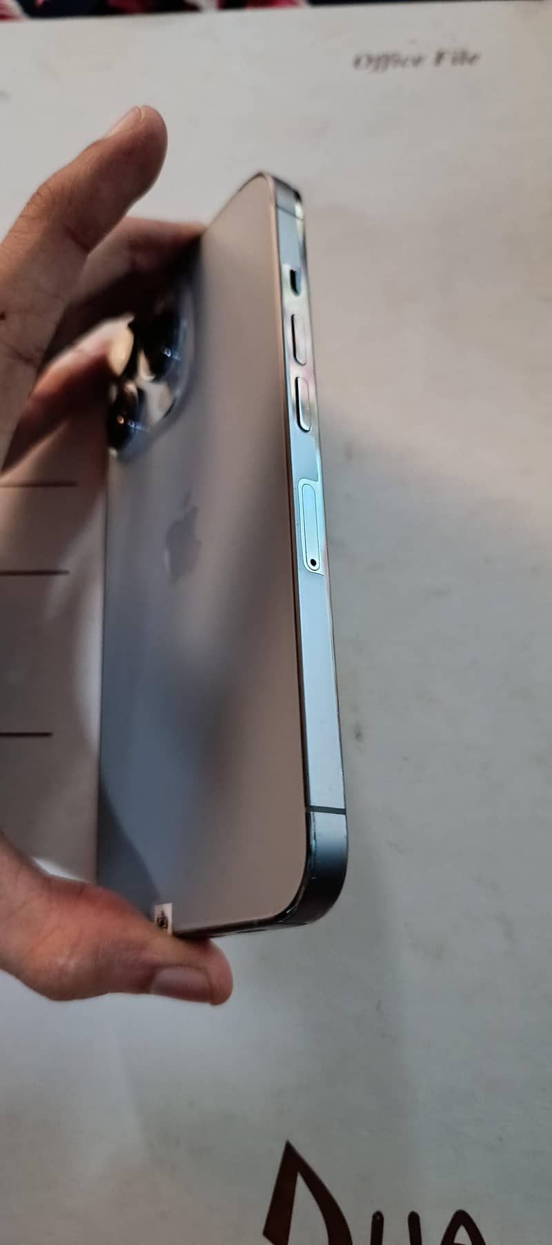 Apple iPhone 13 Pro 1