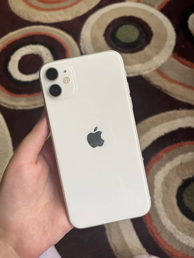 Apple iPhone 11 0