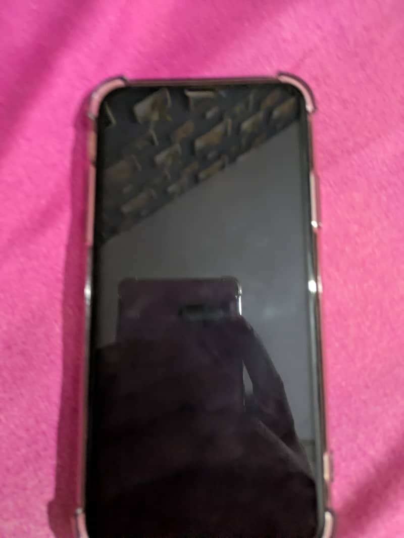 Apple iPhone X 5