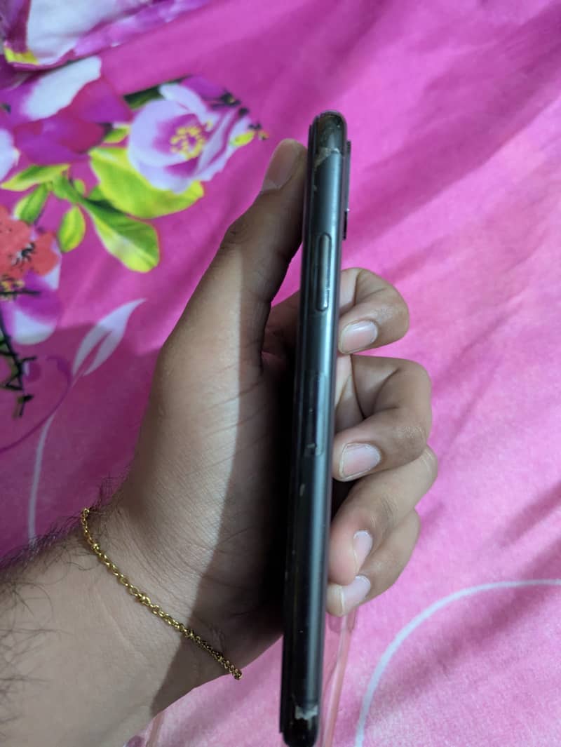 Apple iPhone X 6