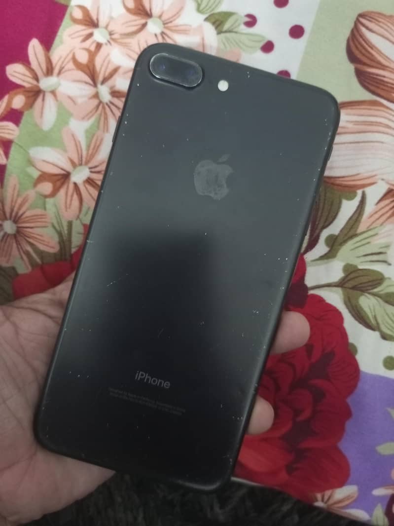 Apple iPhone 7 Plus 0