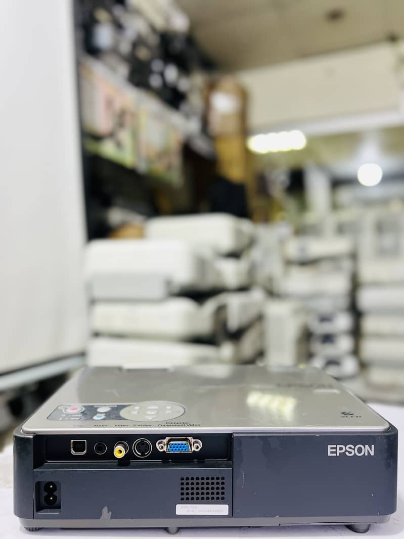 Epson projector 3