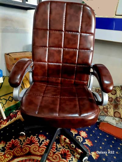 exactive chair brand new jus 15 days used