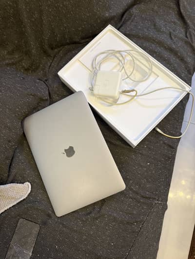 Apple MacBook Pro