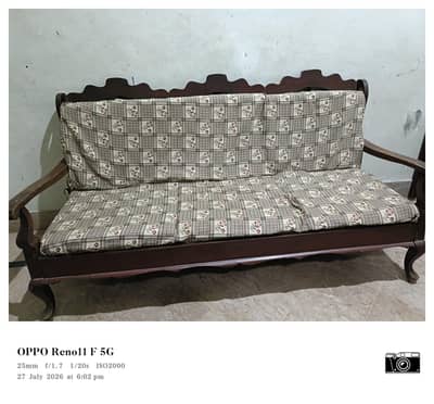 old sofa at cheap price