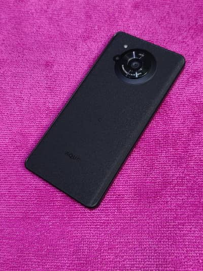 Sharp Aquos R7 12/256gb Official PTA