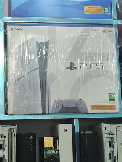 PS 5 box pack  new model 2116