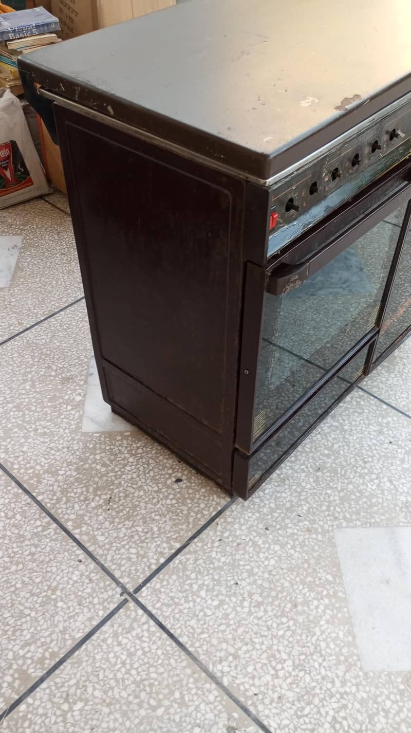 Magic Chef Cooking Range 3