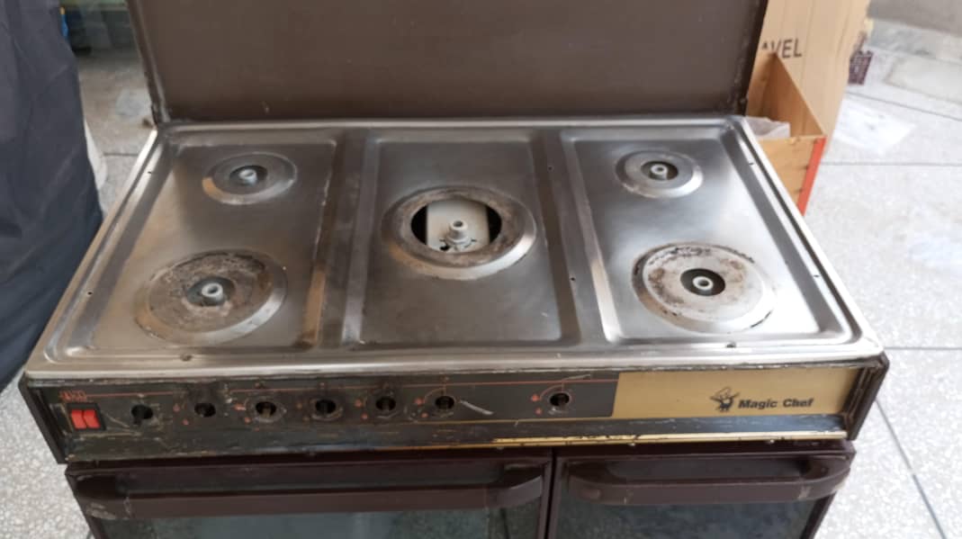 Magic Chef Cooking Range 5