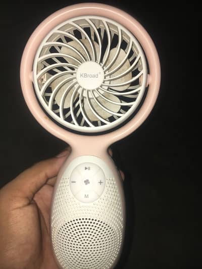 Mini fan with spaker bluetooth