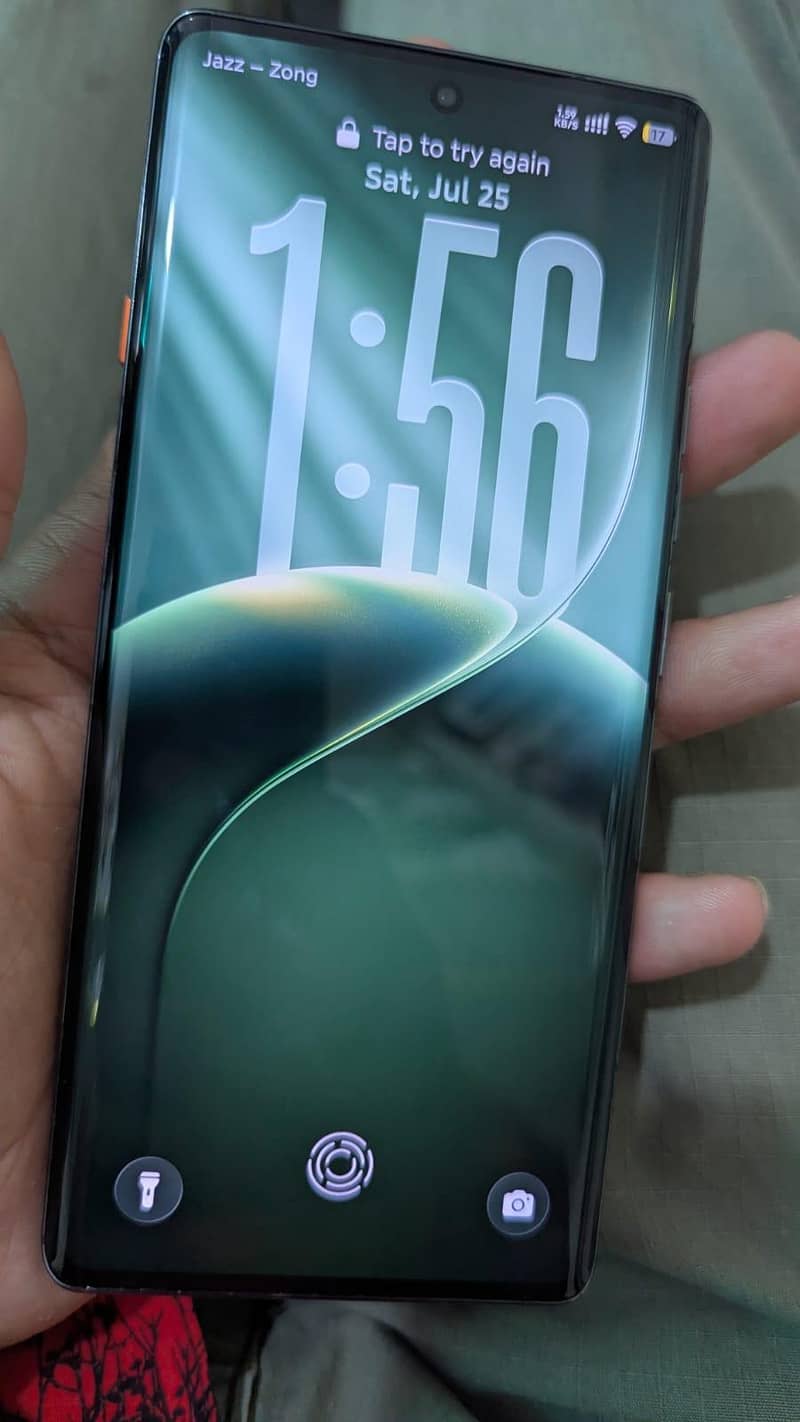 Tecno CAMON 40 Pro 0