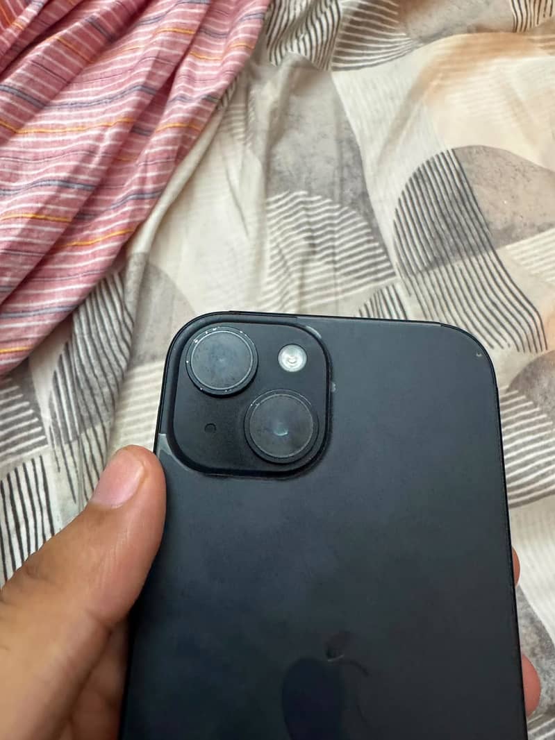 Apple iPhone 15 3