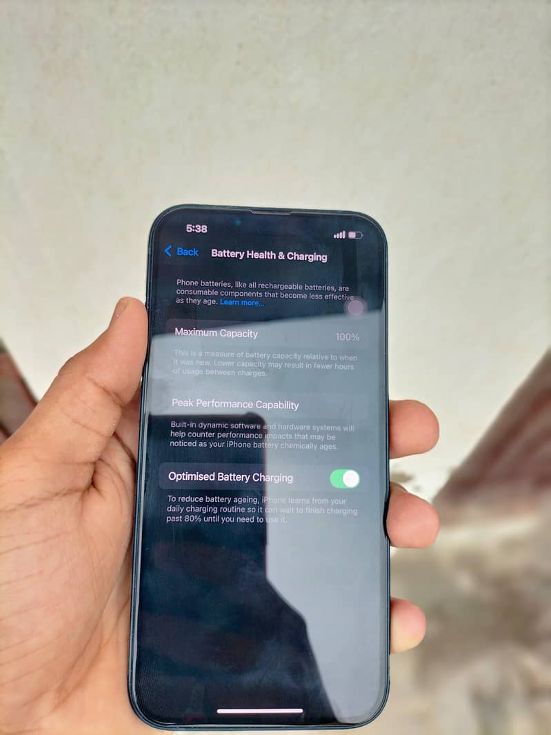 Apple iPhone 13 2