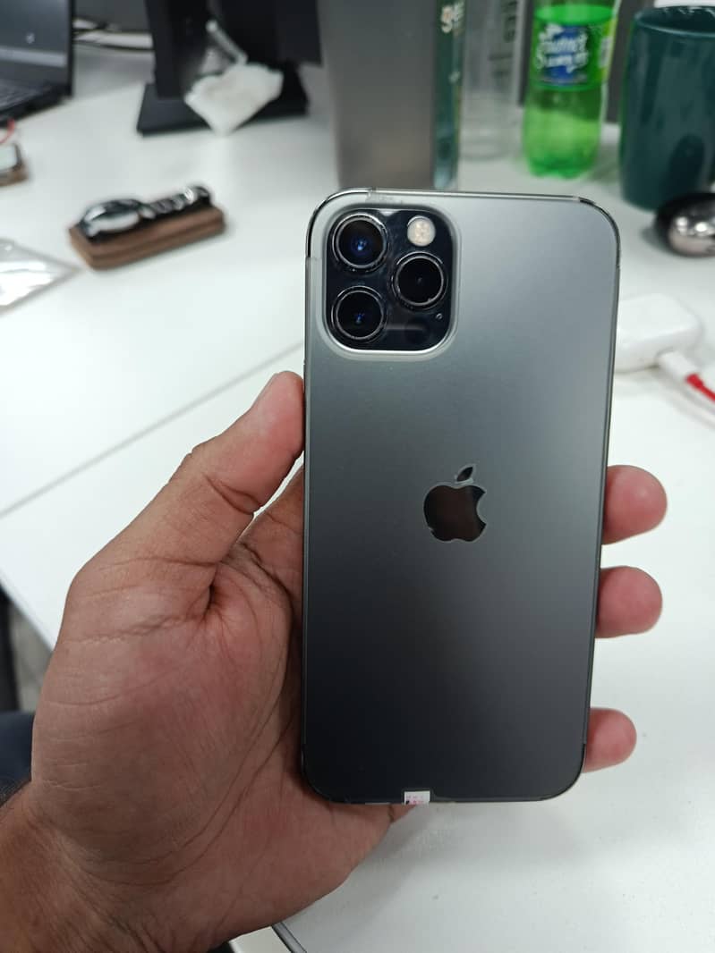 Apple iPhone 12 Pro 6