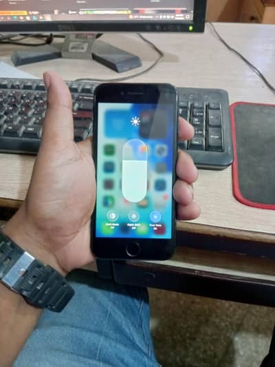 Apple iPhone SE 2020