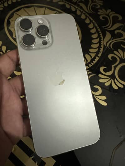 Apple iPhone 16 Pro Max