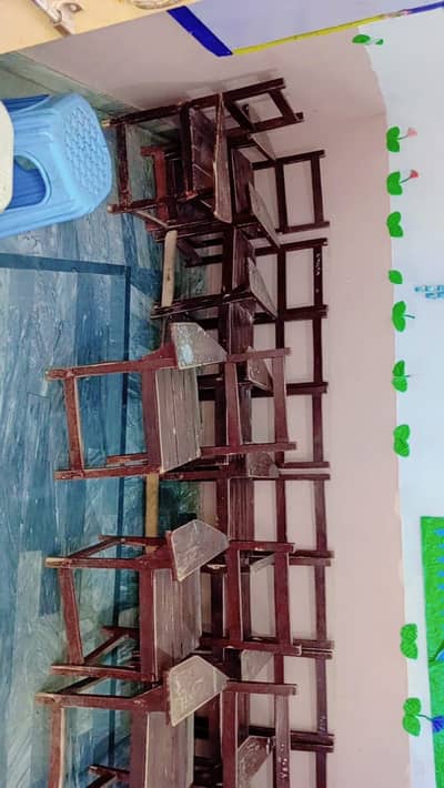 I am selling my School chairs
