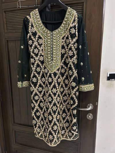 gota net suit with beautiful detailing