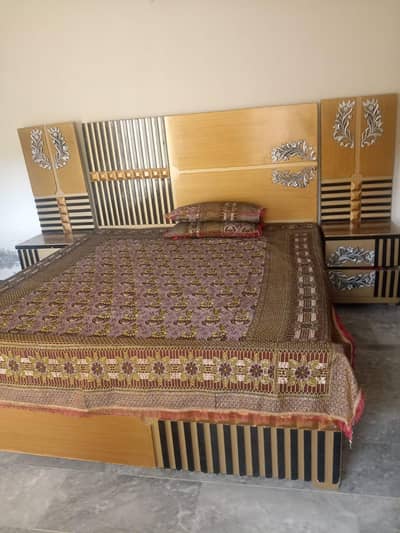 Bed side tables dressing bartan almari