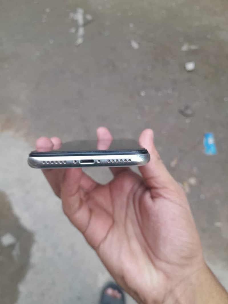 Apple iPhone X 1
