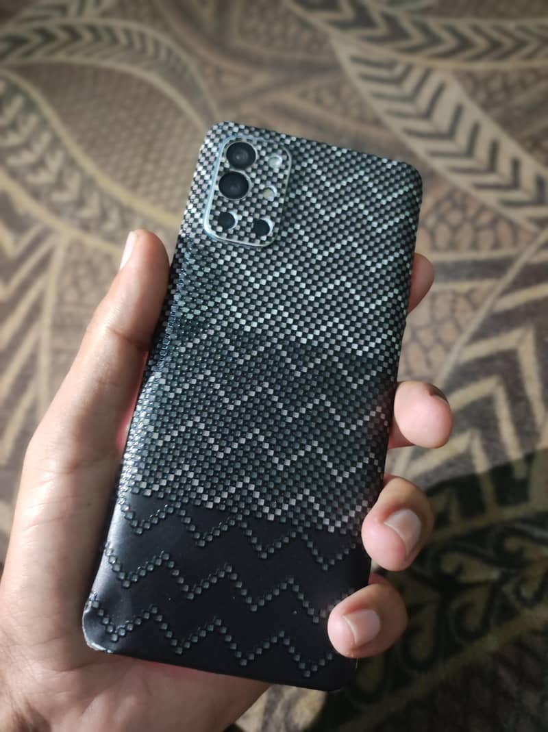 One Plus 9R 3
