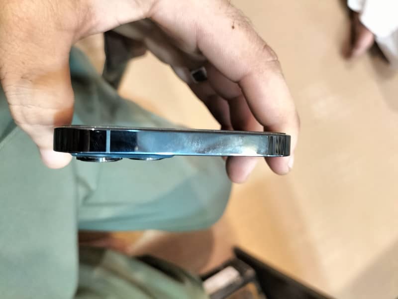 Apple iPhone 12 Pro Max 1