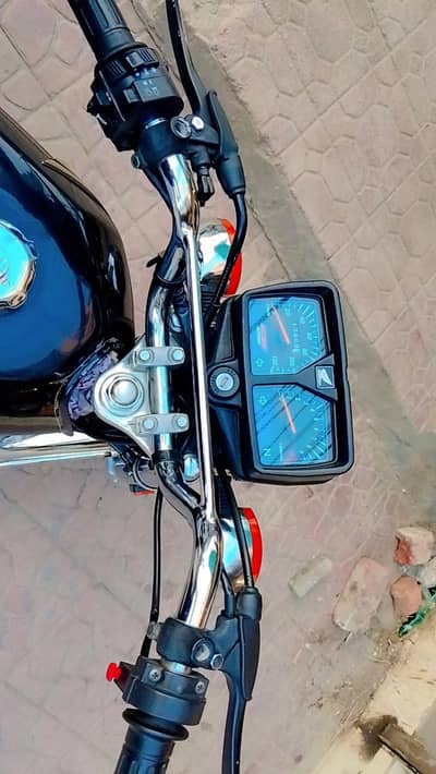 HONDA CG125 2024 ( SPECIAL EDITION)