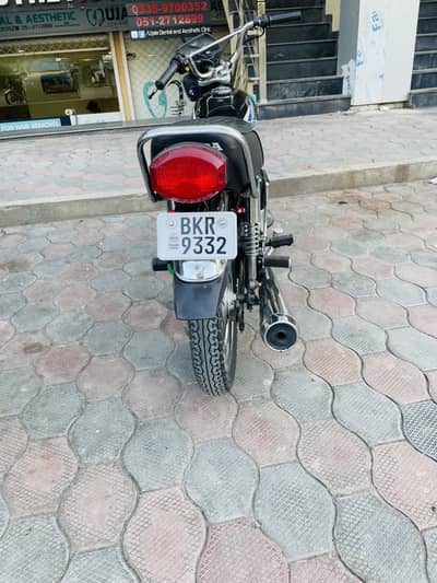 Hello i m selling my Honda 125 2024 model