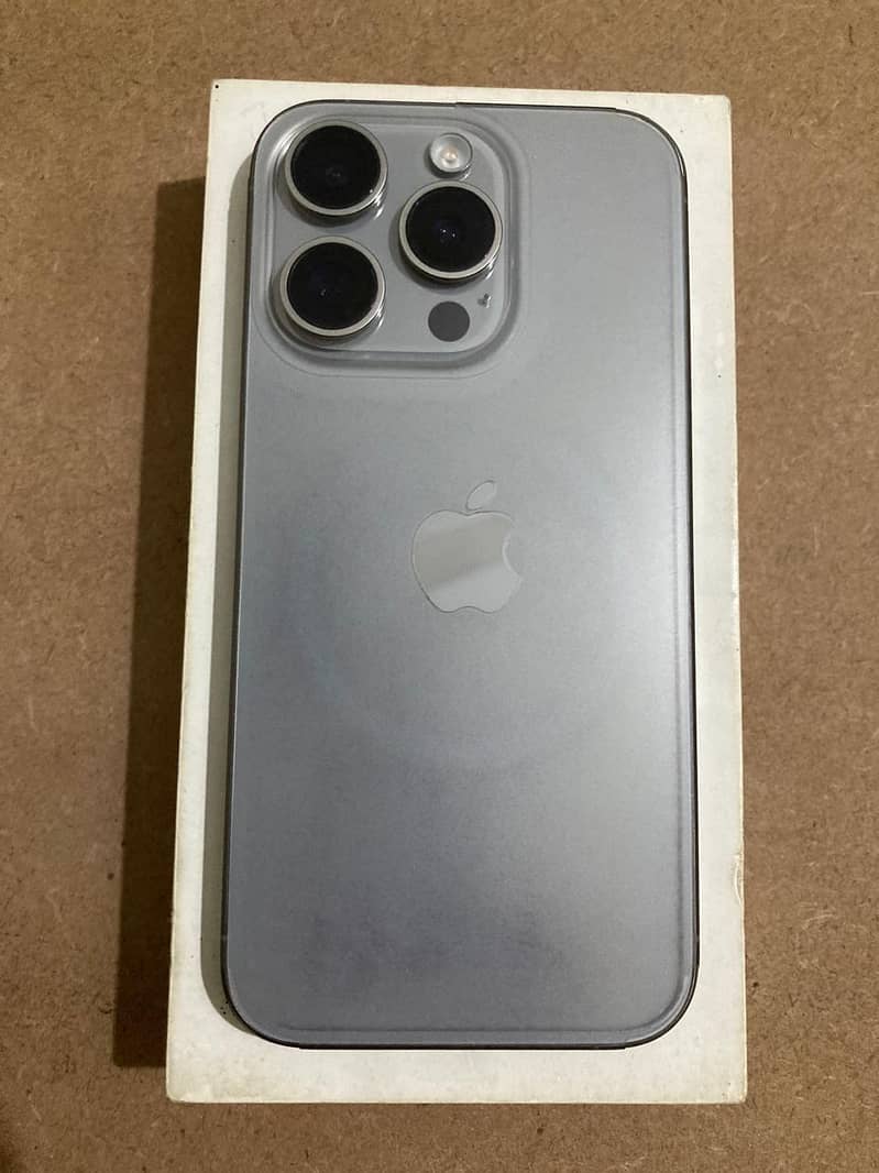 IPHONE 15 PRO 3