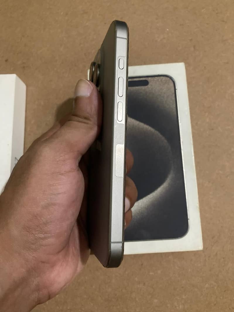 IPHONE 15 PRO 5