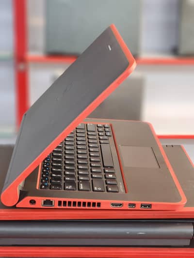 Dell 3340 i3 4th Generation Ram4gb SSD 128gb