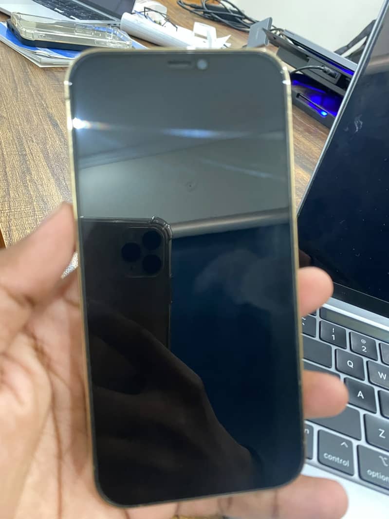 Apple iPhone 12 Pro 0