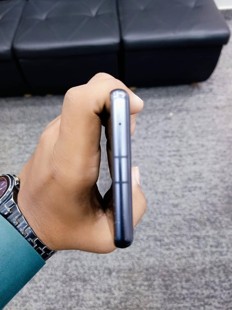 Google Pixel 7a 3