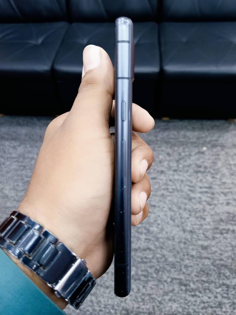 Google Pixel 7a 5