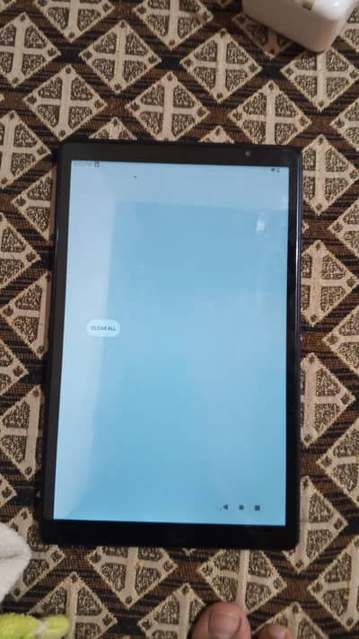 M10 tablet hai seraf tuch change hai bass